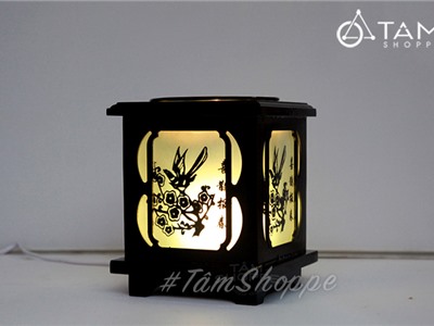 Đèn xông tinh dầu gỗ vuông in hình chim én [Tặng bóng đèn] DXTDD-M0094